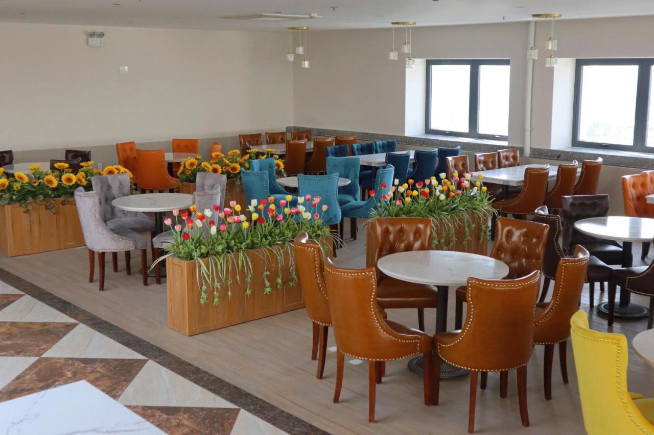 Atp Galaxy Hotel & Apartment Danang ภายนอก รูปภาพ